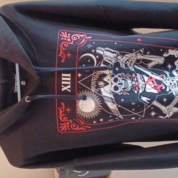 DOLLSKILL 2X BLACK LONG-SLEEVED SWEATSHIRT WITH PUNK ANARCHY IN RED ON FRONT - Picture 10 of 13